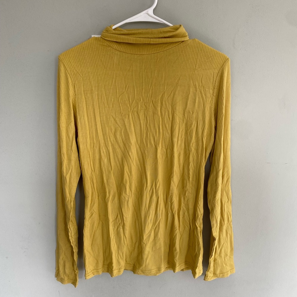 Women's Ribbed Turtleneck Top